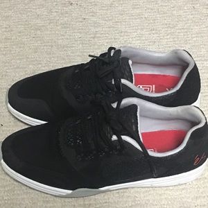 Es skateboarding shoes